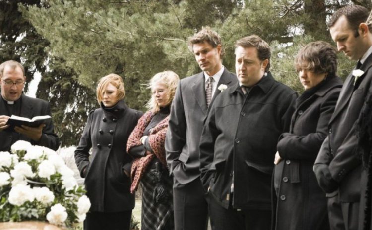  ¿Por qué vestimos de negro en los funerales?